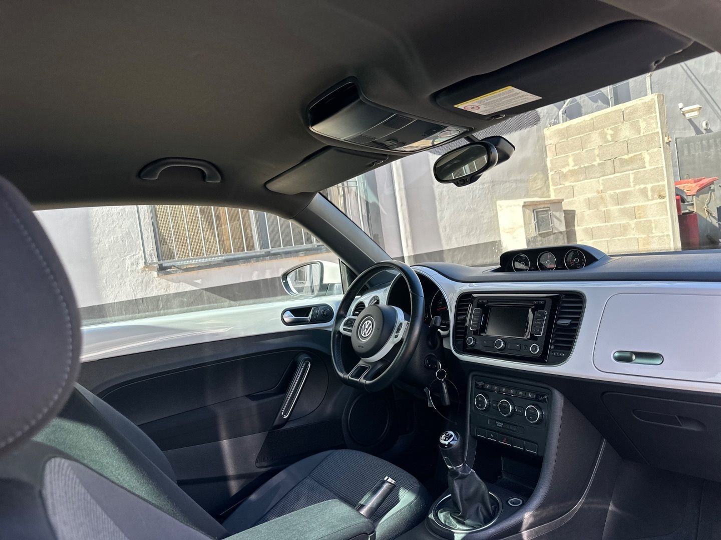 VOLKSWAGEN Beetle 1.2 TSI Design