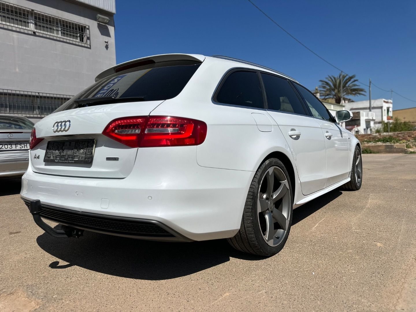 AUDI A4 Avant 2.0TDI Quatto S Tronic