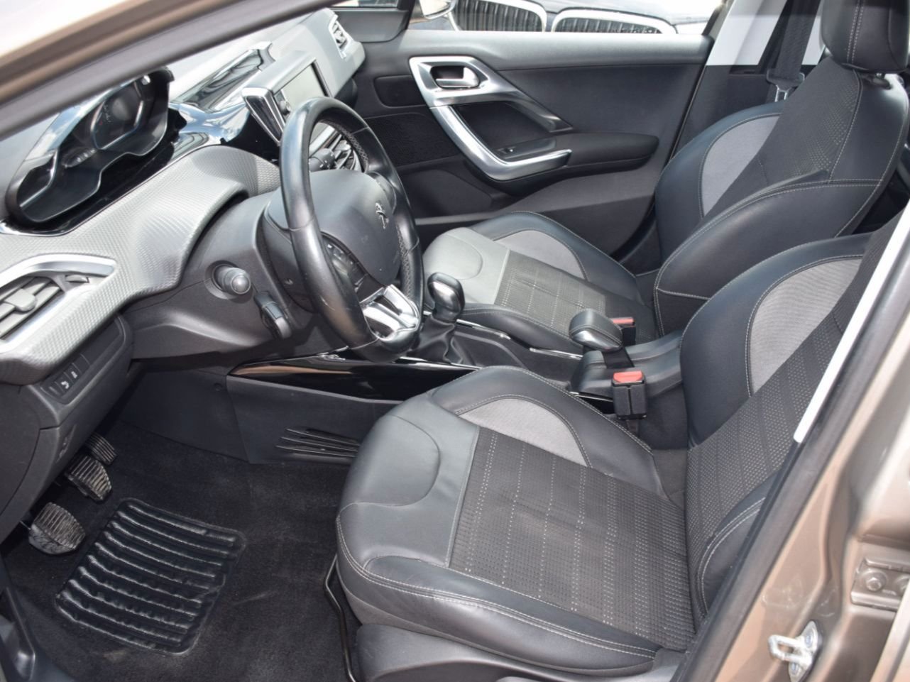 PEUGEOT 2008 Allure 1.6Hdi 100