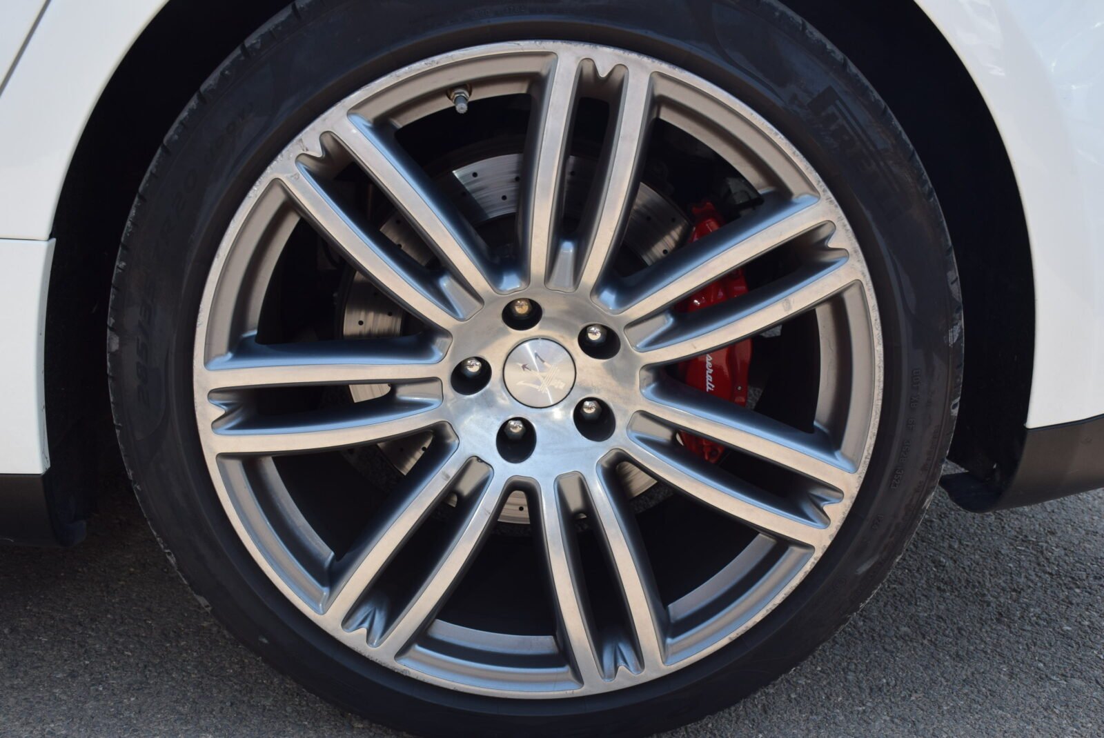MASERATI GHIBLI Q4