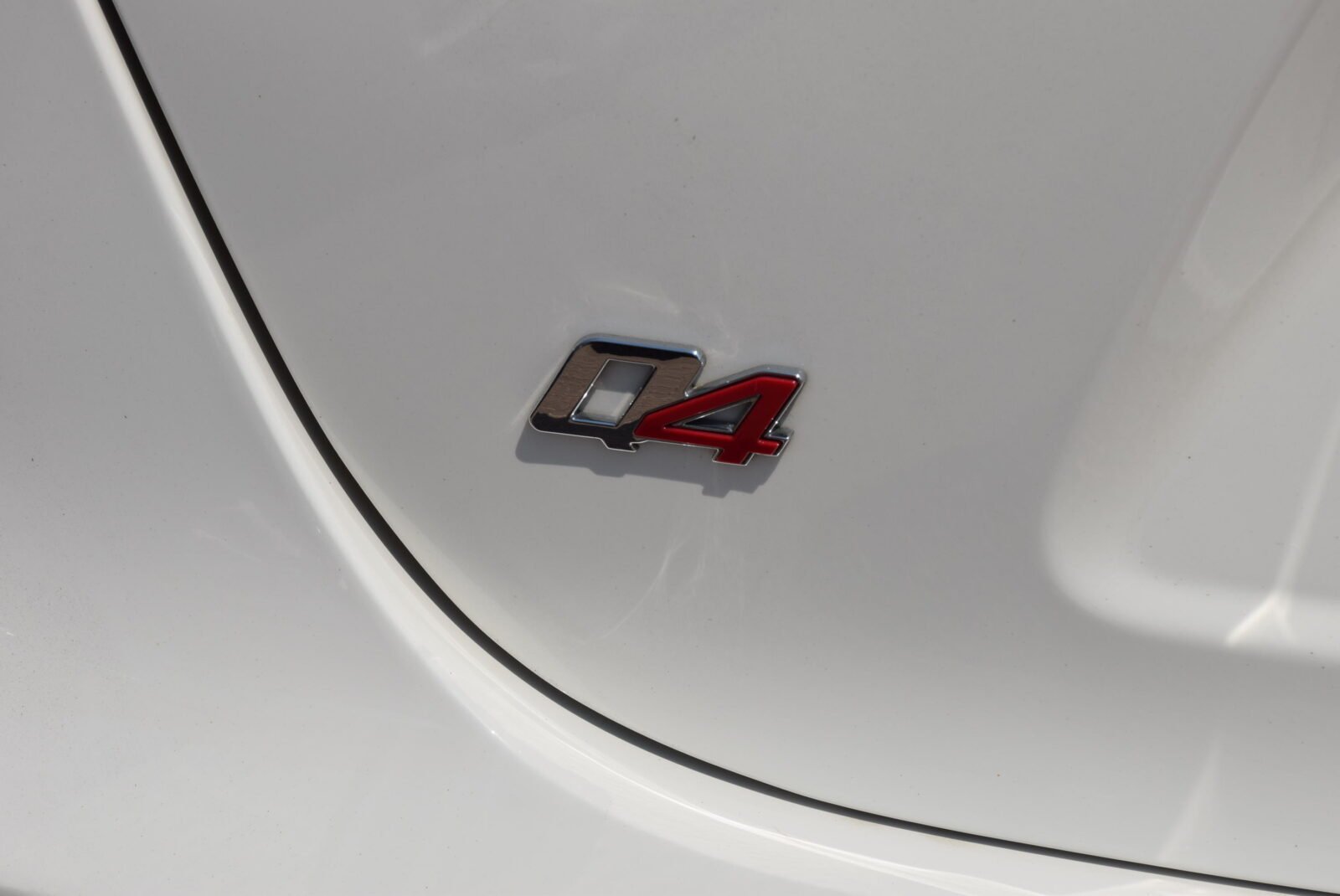 MASERATI GHIBLI Q4