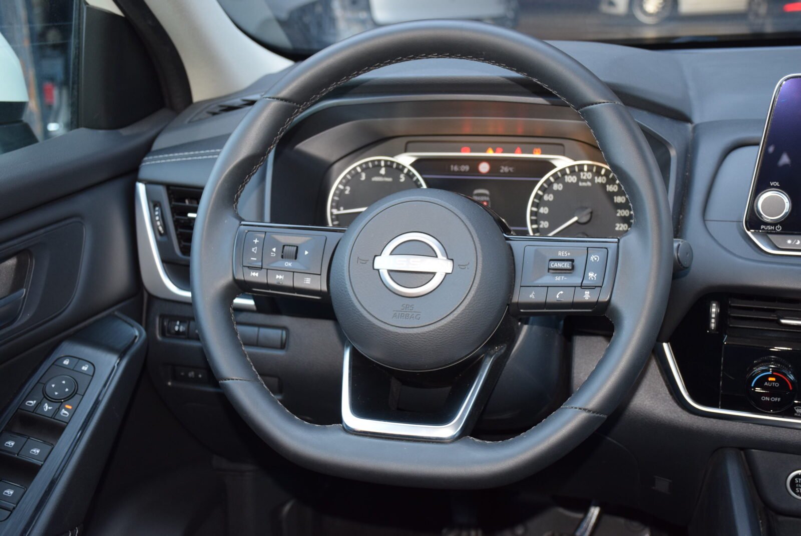 NISSAN QASHQAI 1.3DIGT mHEV