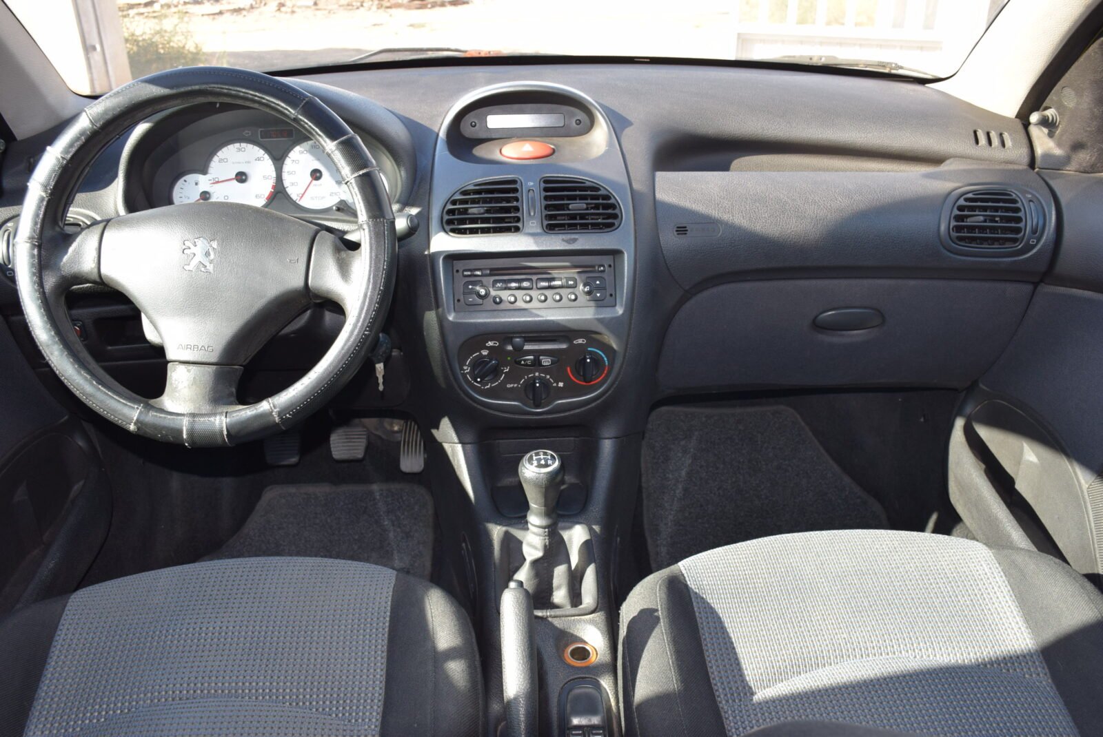 PEUGEOT 206 1.4HDi 