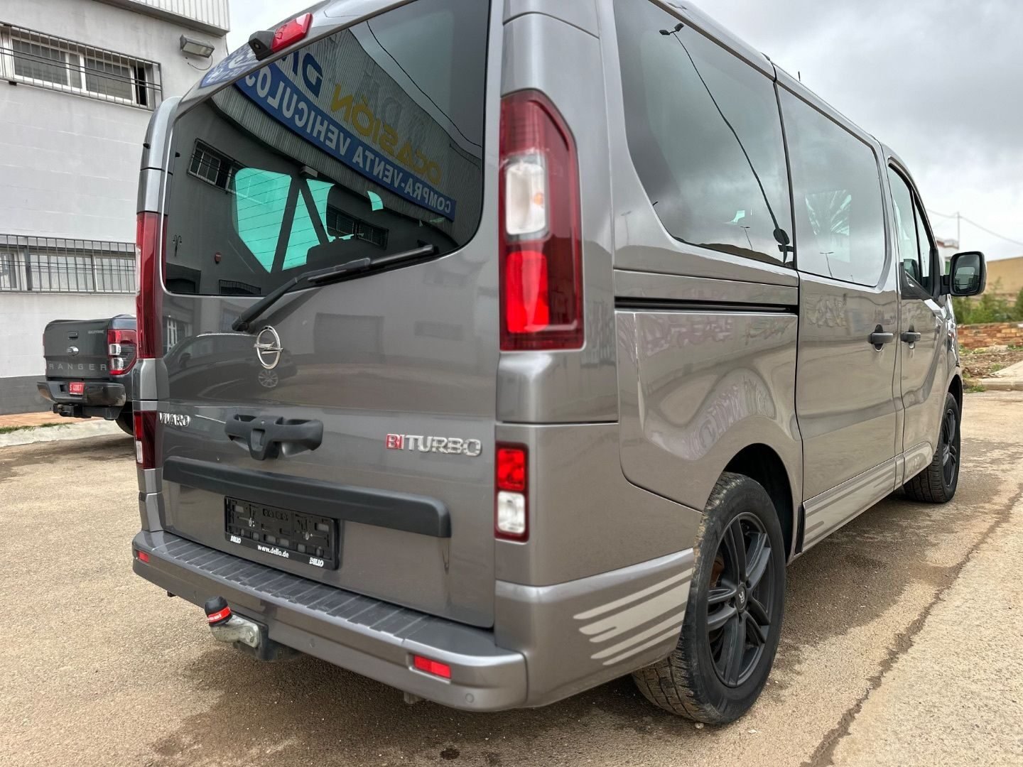 OPEL Vivaro Kombi 9 Plus