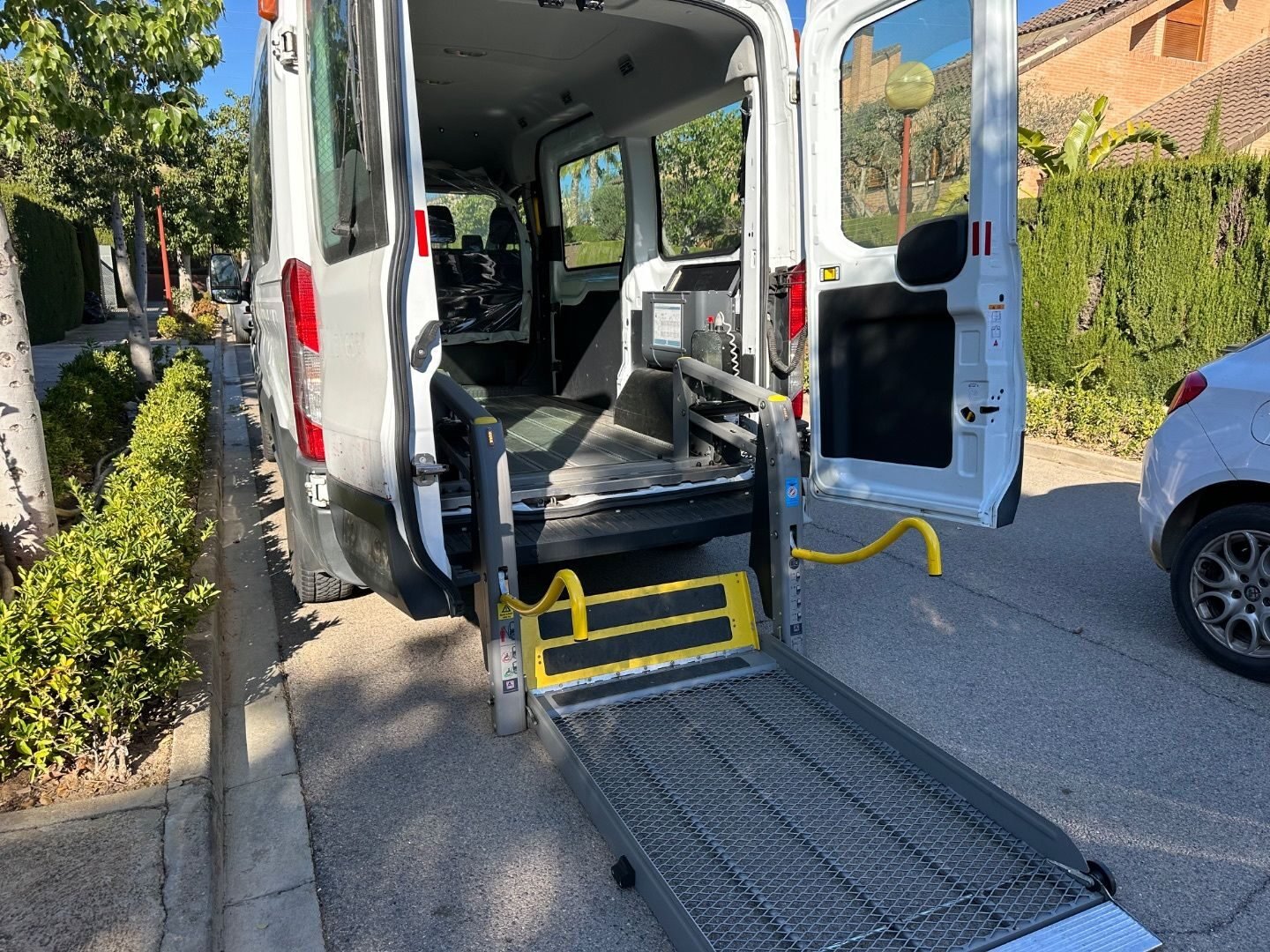 FORD Transit L2H2 Kombi 