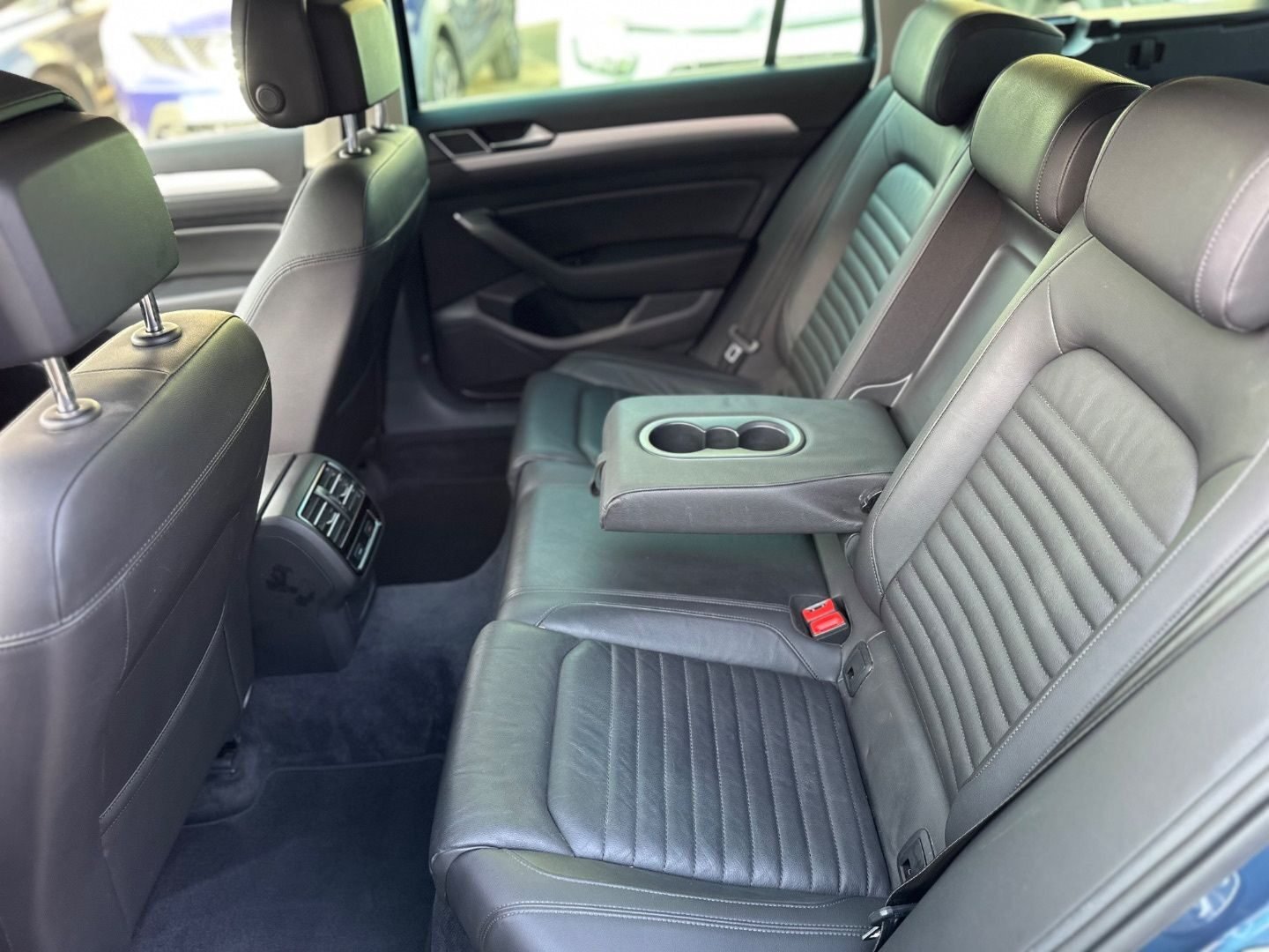 VOLKSWAGEN Passat Variant 2.0TDI Executive DSG