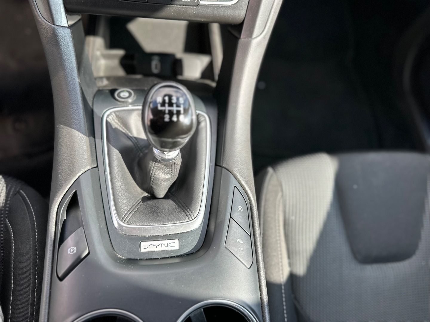 FORD Mondeo 1.5 EcoBoost  GLP Titanium