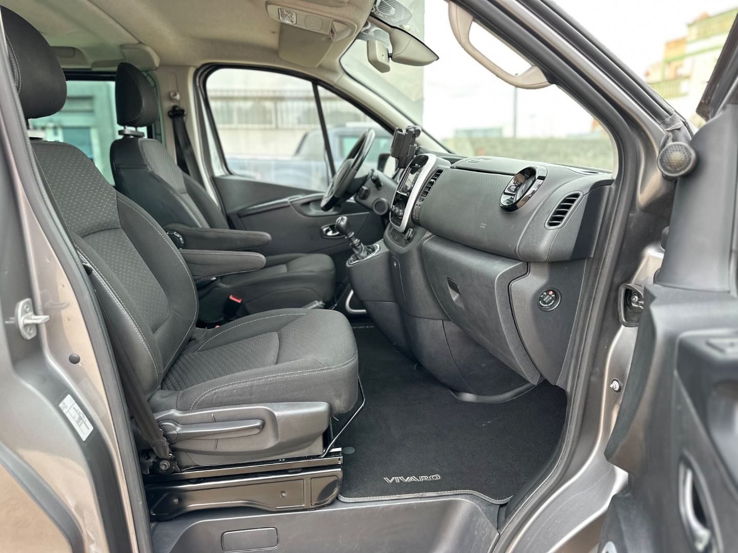 OPEL Vivaro Kombi 9 Plus