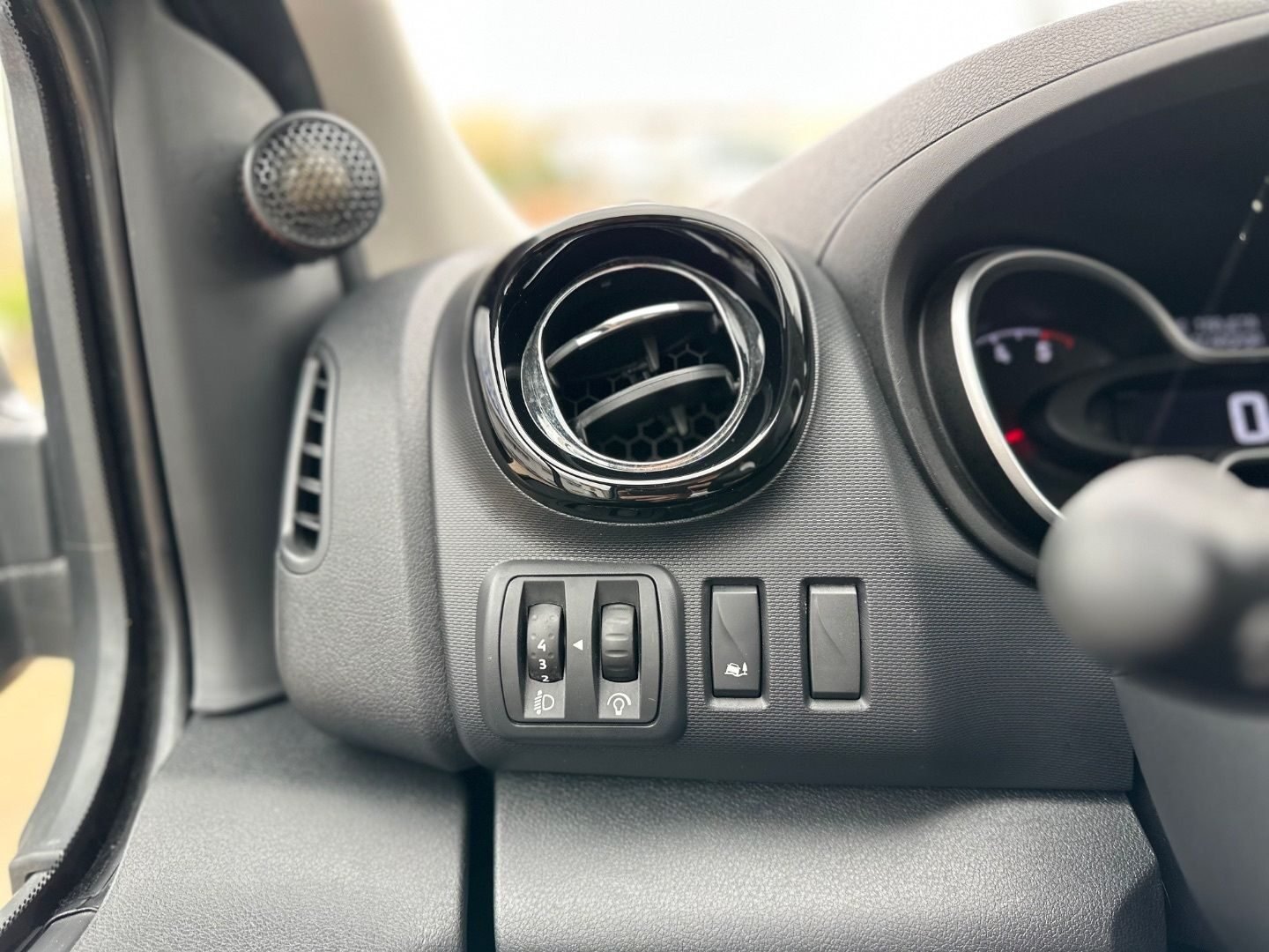 OPEL Vivaro Kombi 9 Plus