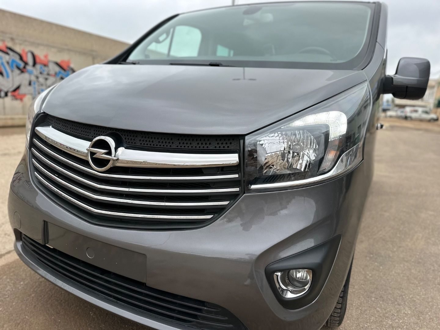 OPEL Vivaro Kombi 9 Plus