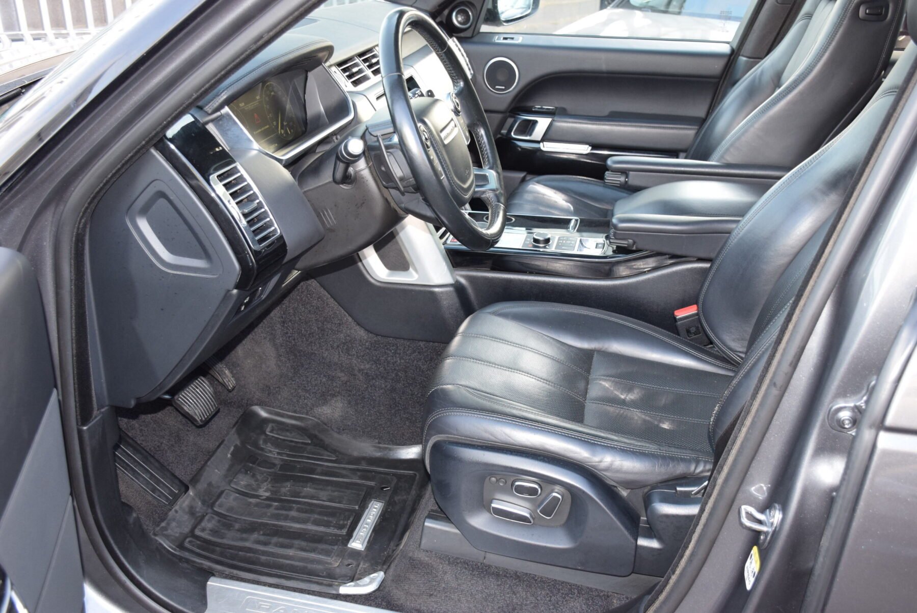 LAND-ROVER RANGE ROVER 3.0TDV6 Vogue