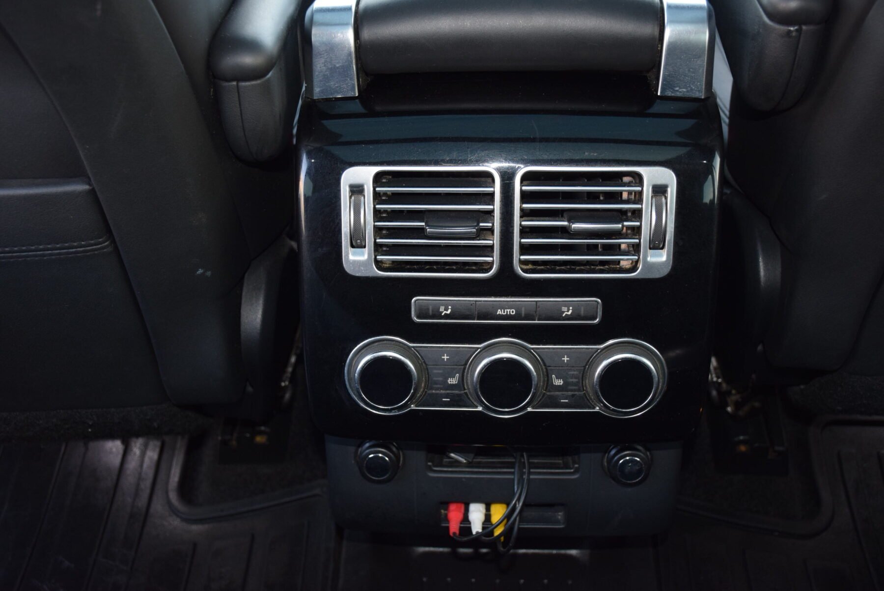 LAND-ROVER RANGE ROVER 3.0TDV6 Vogue