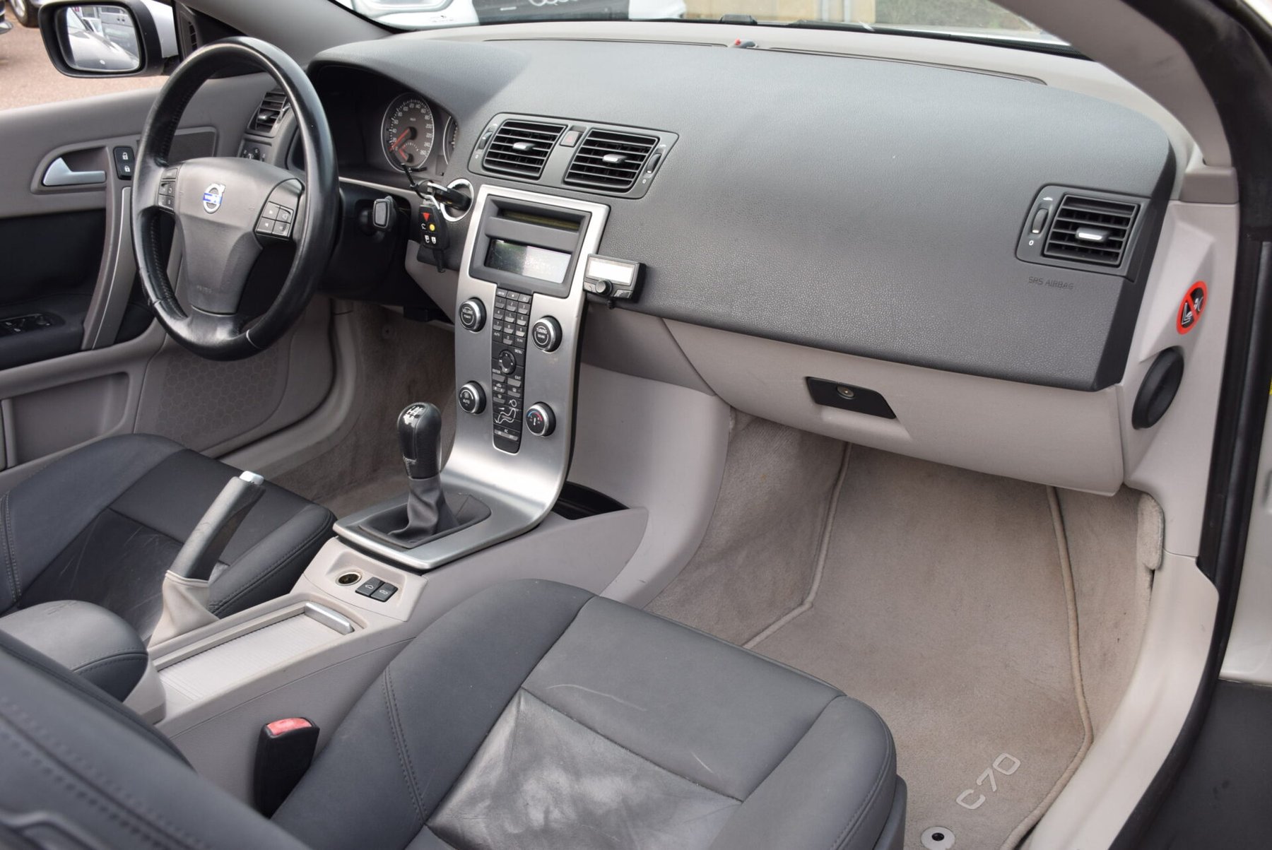 VOLVO C70 2.4 Summum