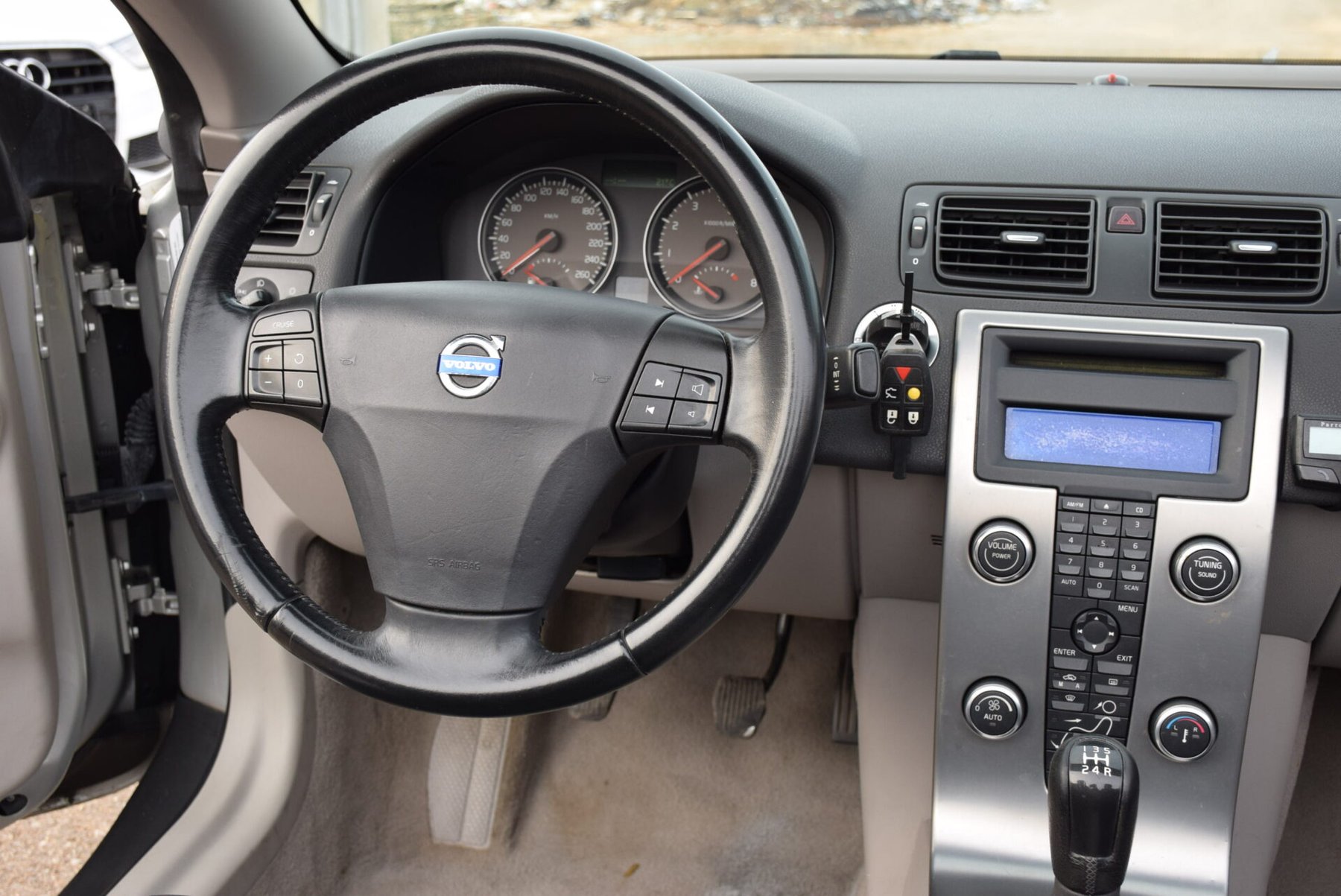 VOLVO C70 2.4 Summum