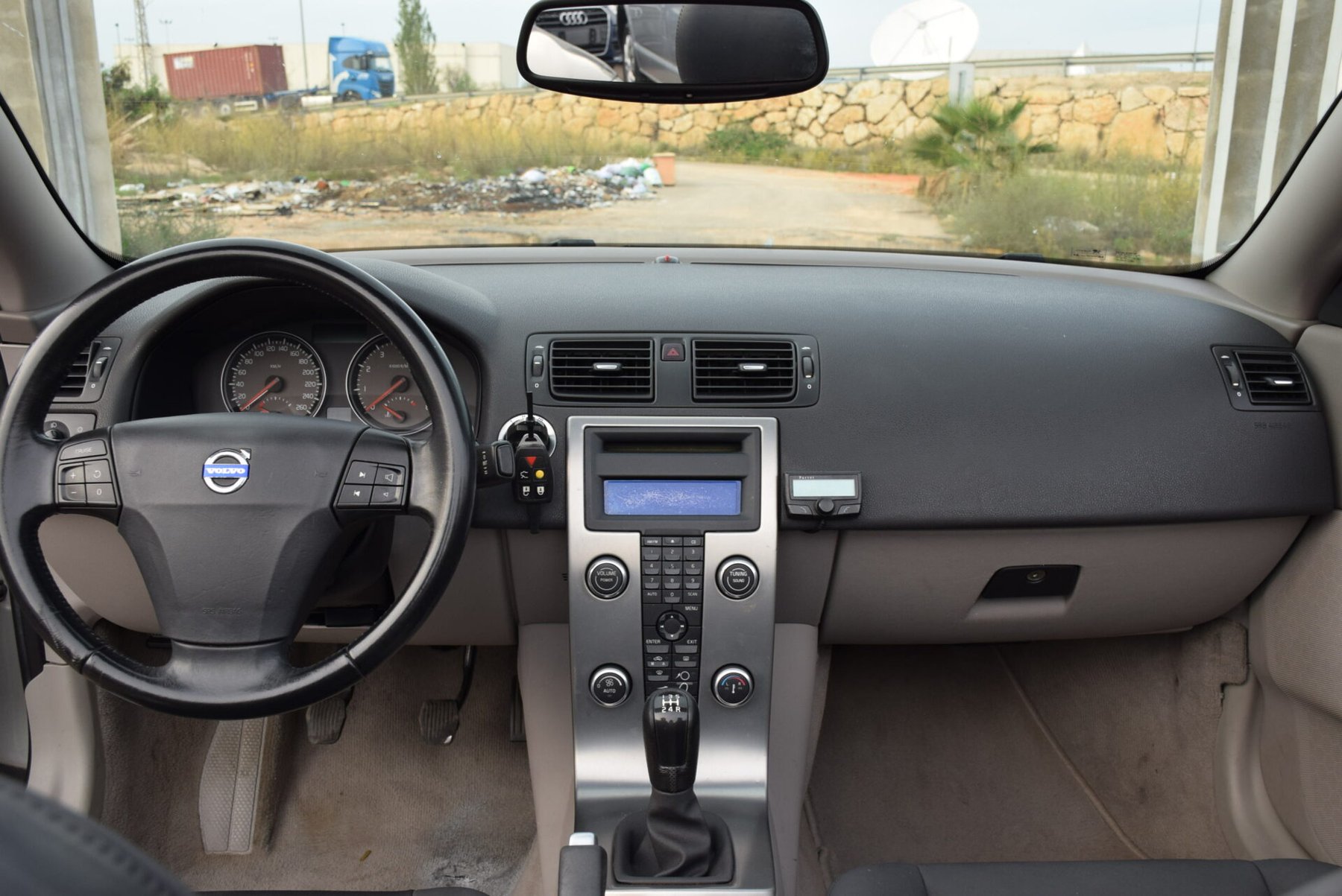 VOLVO C70 2.4 Summum