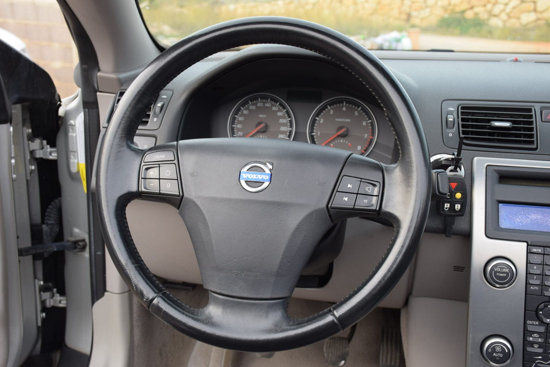 VOLVO C70 2.4 Summum