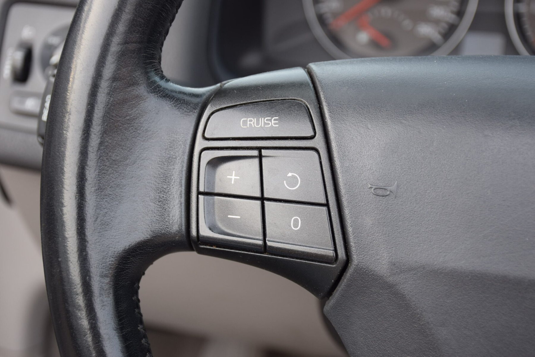 VOLVO C70 2.4 Summum