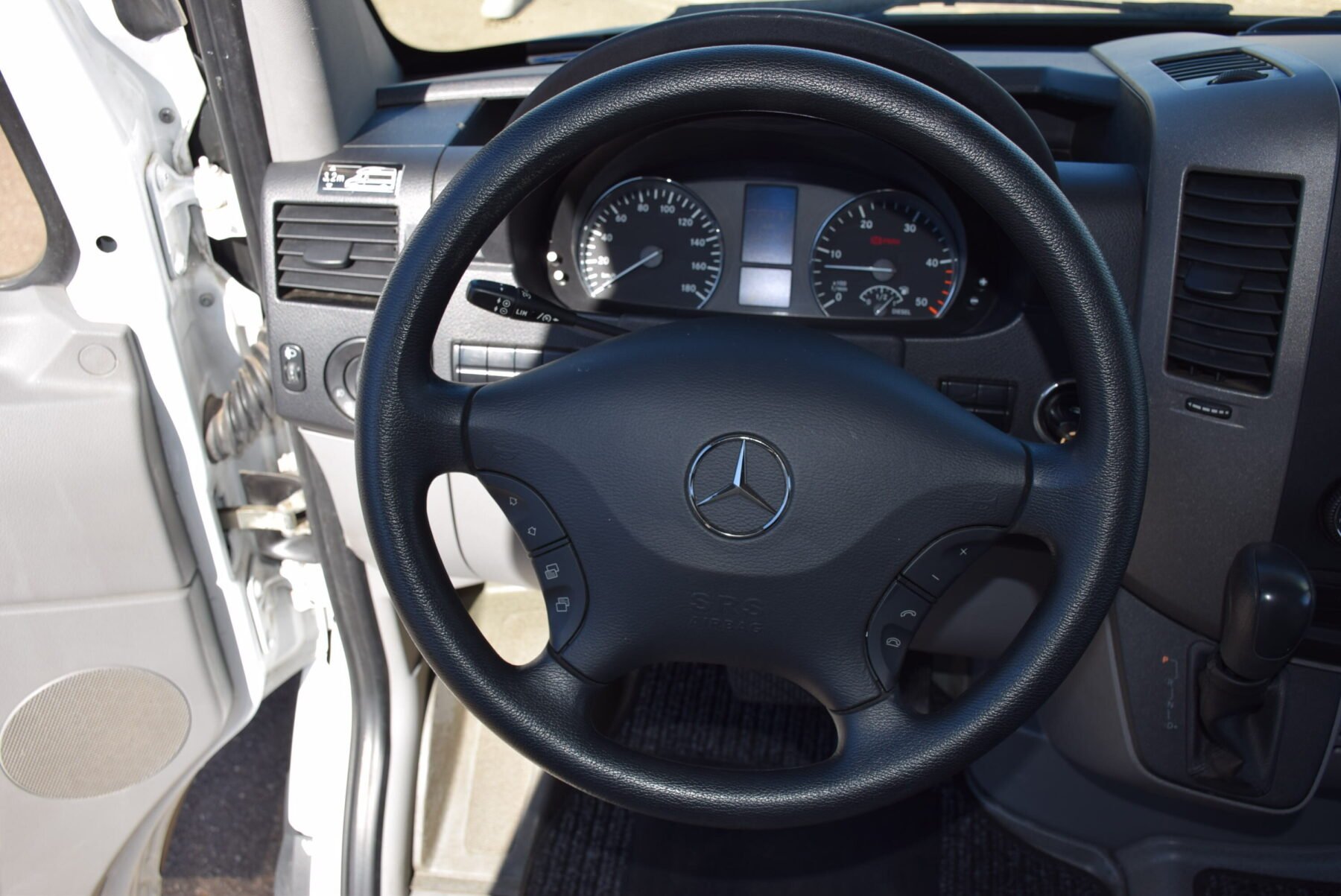 MERCEDES-BENZ WESTFALIA JAMES COOK