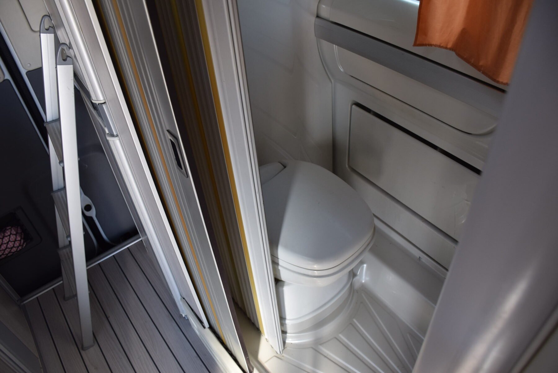 MERCEDES-BENZ WESTFALIA JAMES COOK