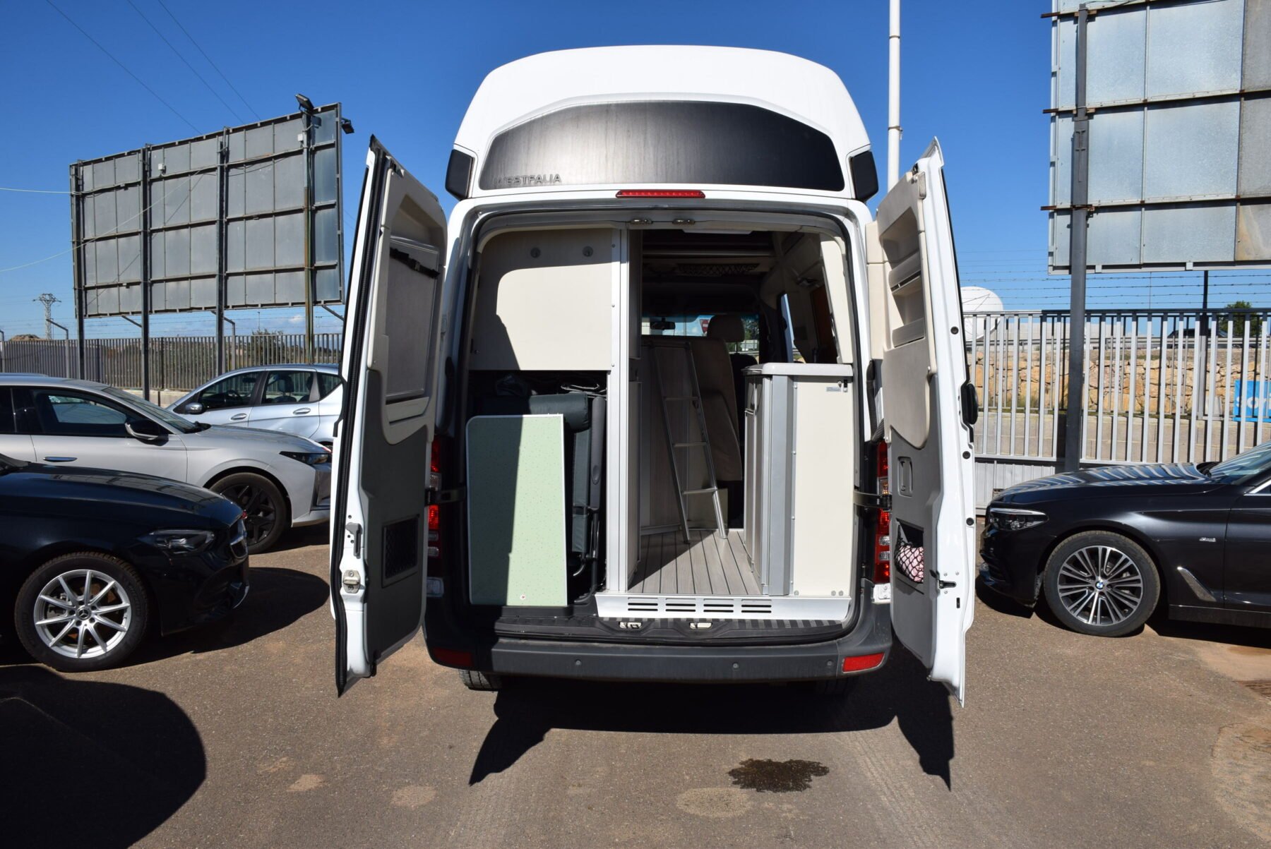 MERCEDES-BENZ WESTFALIA JAMES COOK