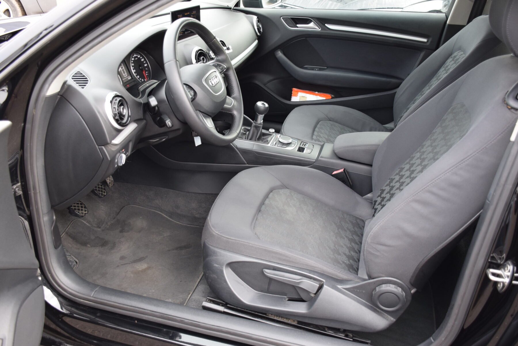 AUDI A3 1.6TDI 105