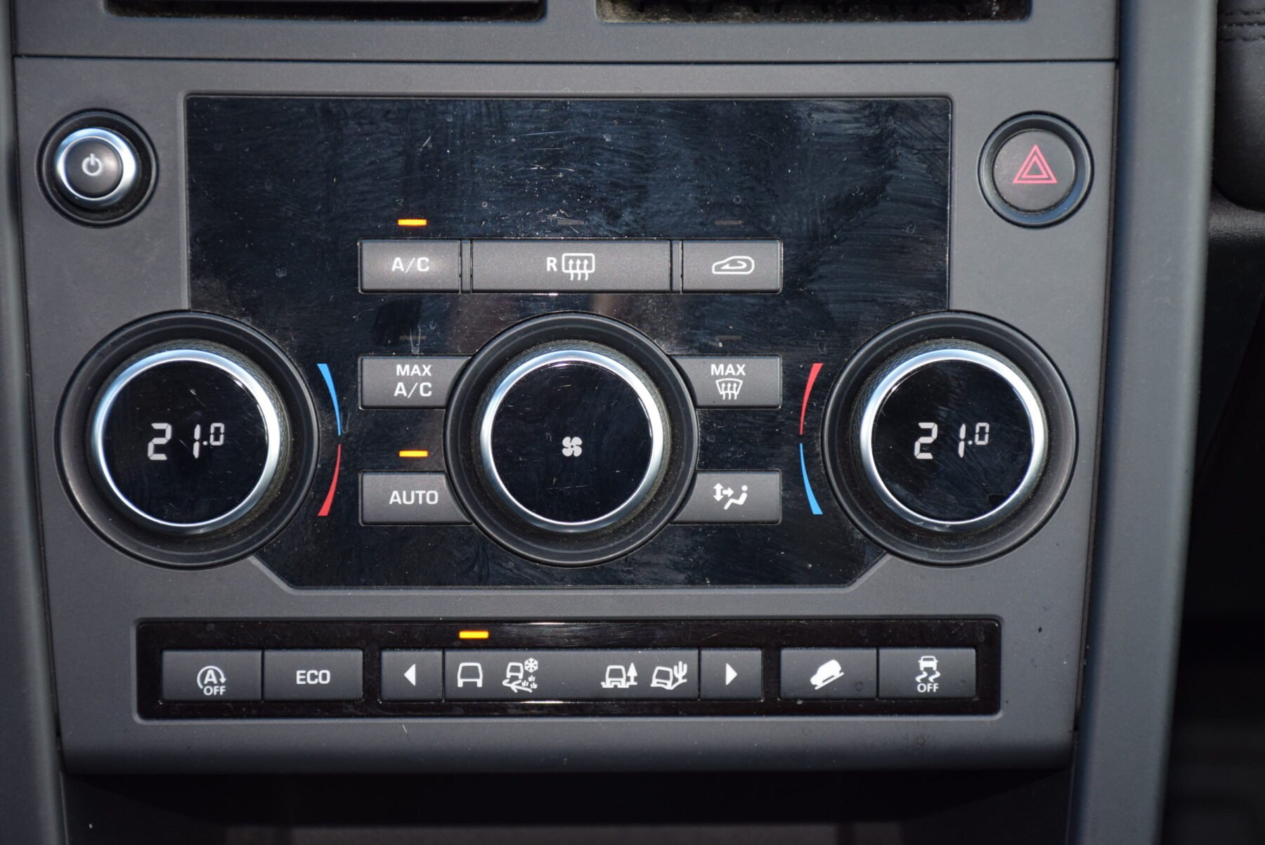 LAND-ROVER DISCOVERY SPORT 2.0L TD4 Pure150