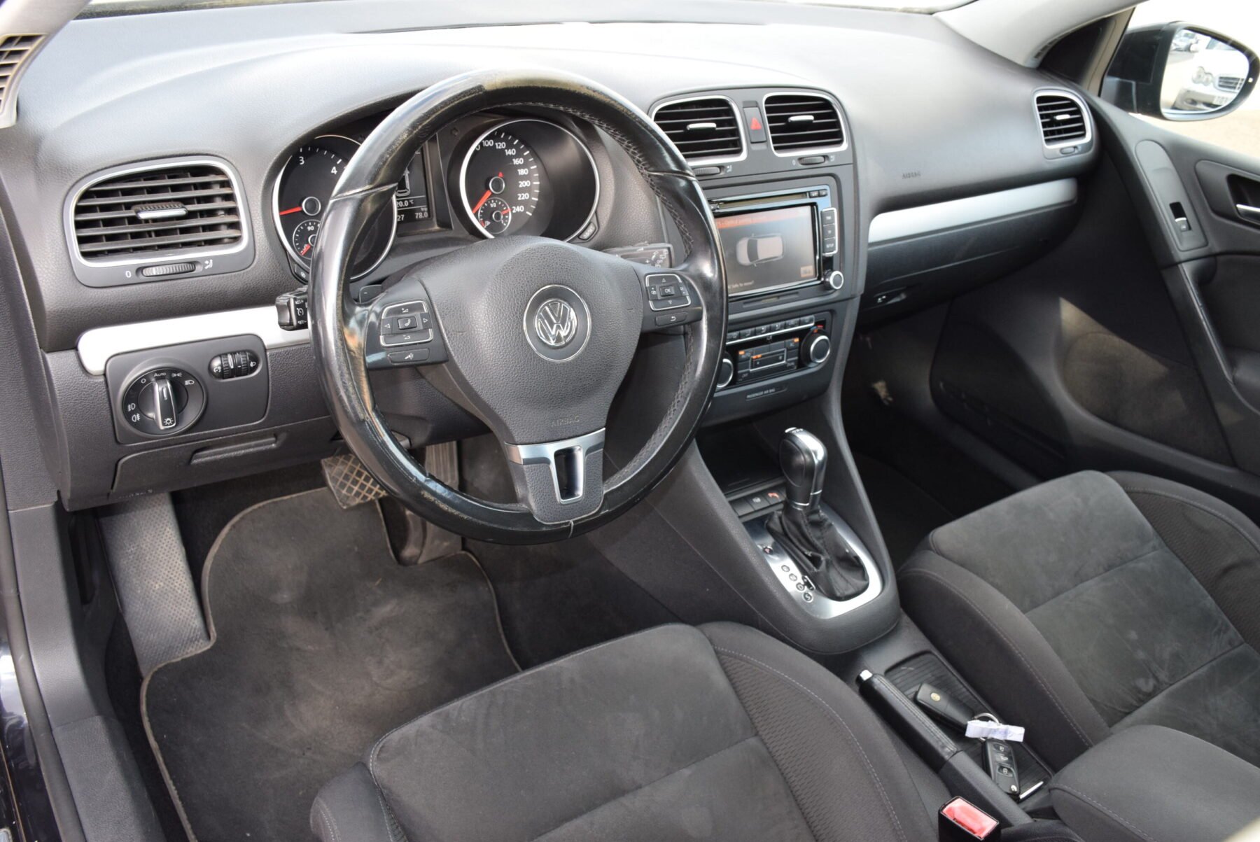VOLKSWAGEN Golf 1.6TDI DSG