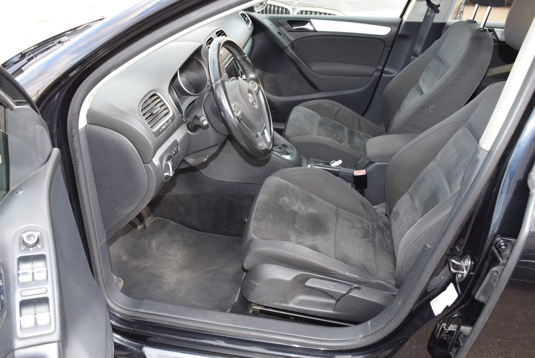 VOLKSWAGEN Golf 1.6TDI DSG