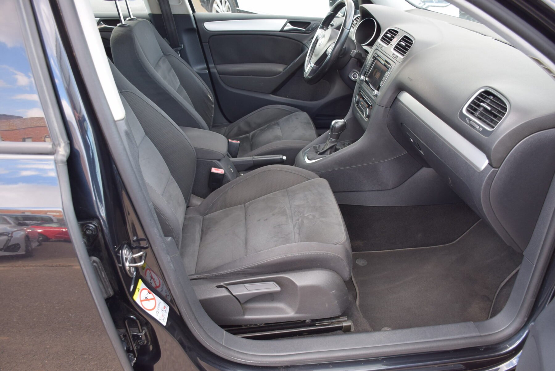 VOLKSWAGEN Golf 1.6TDI DSG