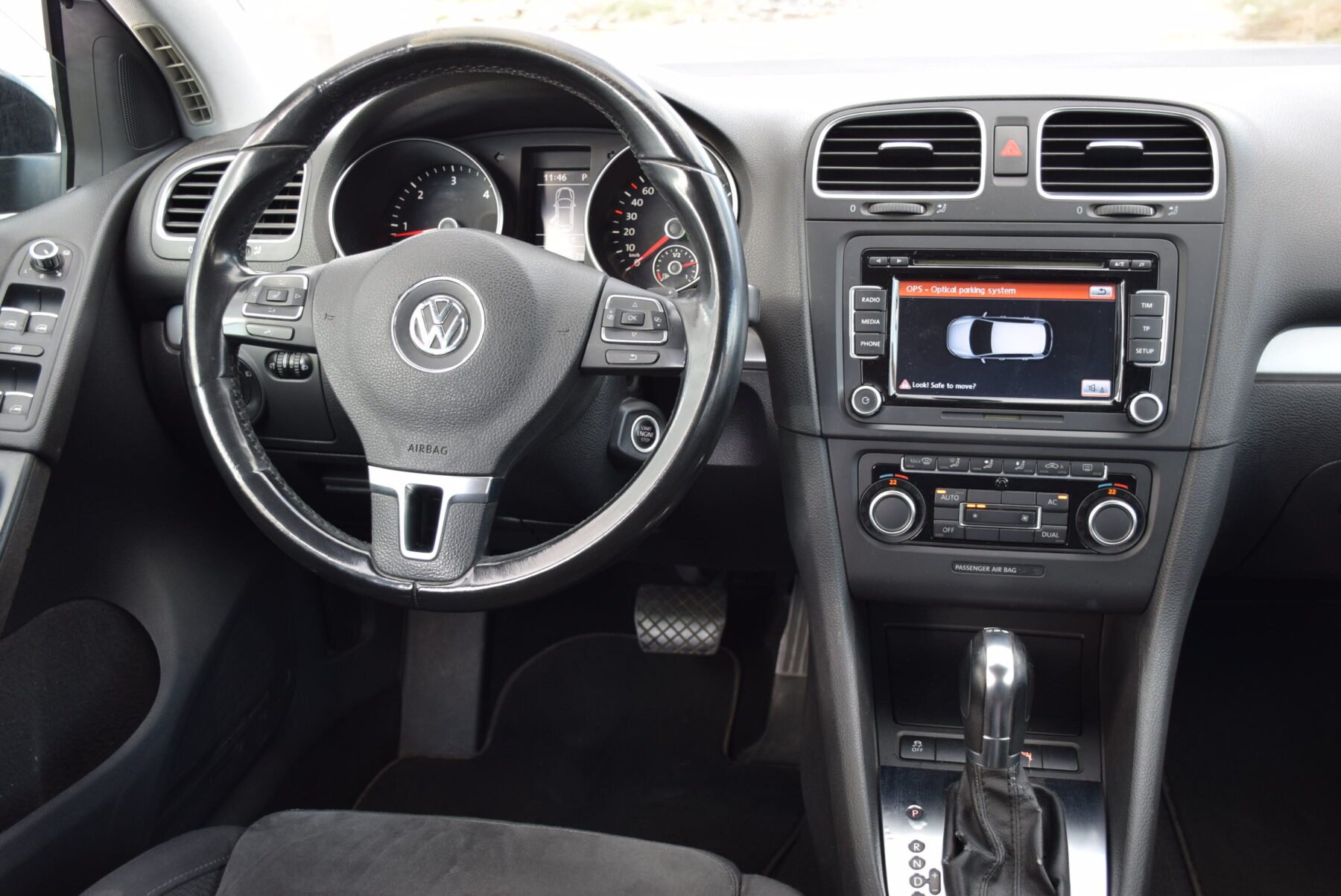 VOLKSWAGEN Golf 1.6TDI DSG