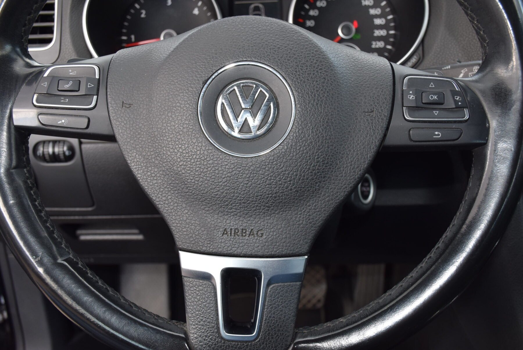 VOLKSWAGEN Golf 1.6TDI DSG