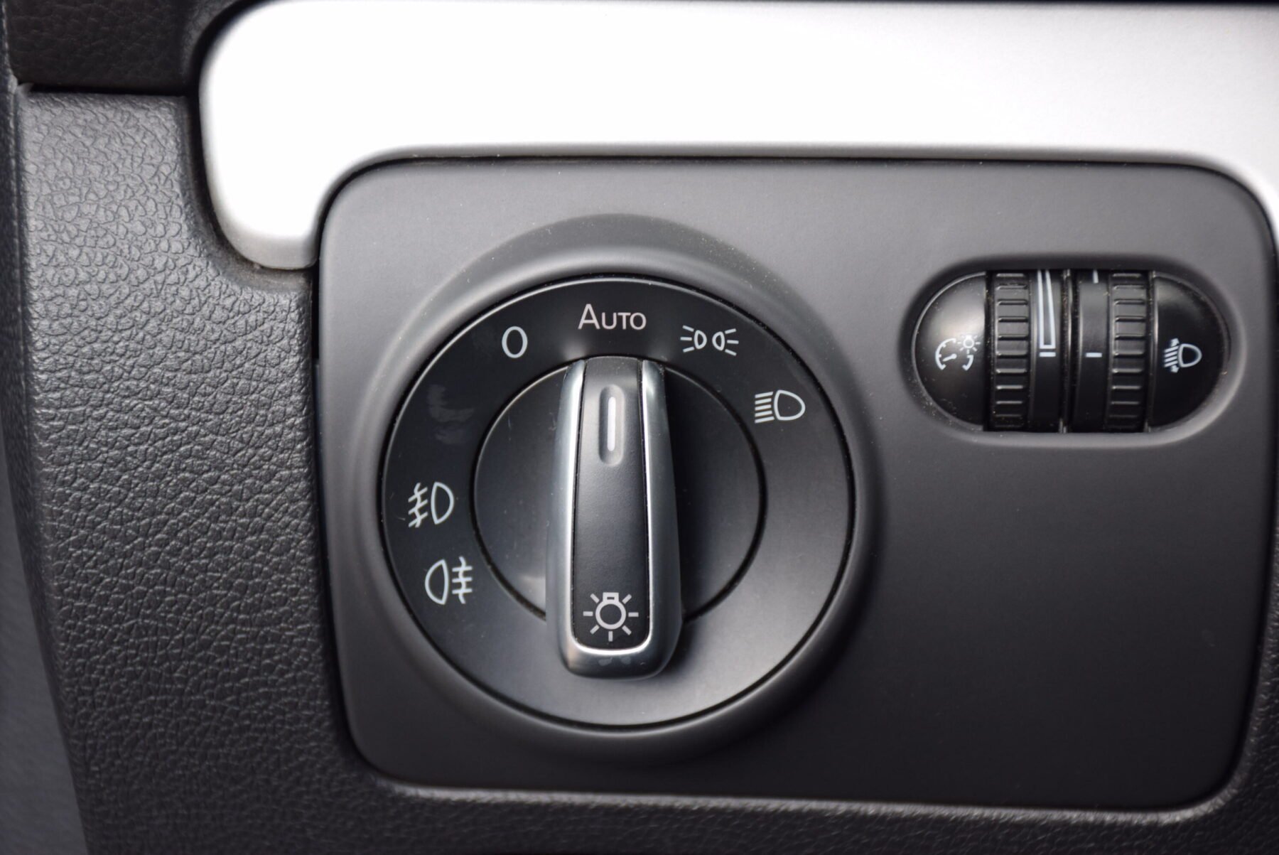 VOLKSWAGEN Golf 1.6TDI DSG