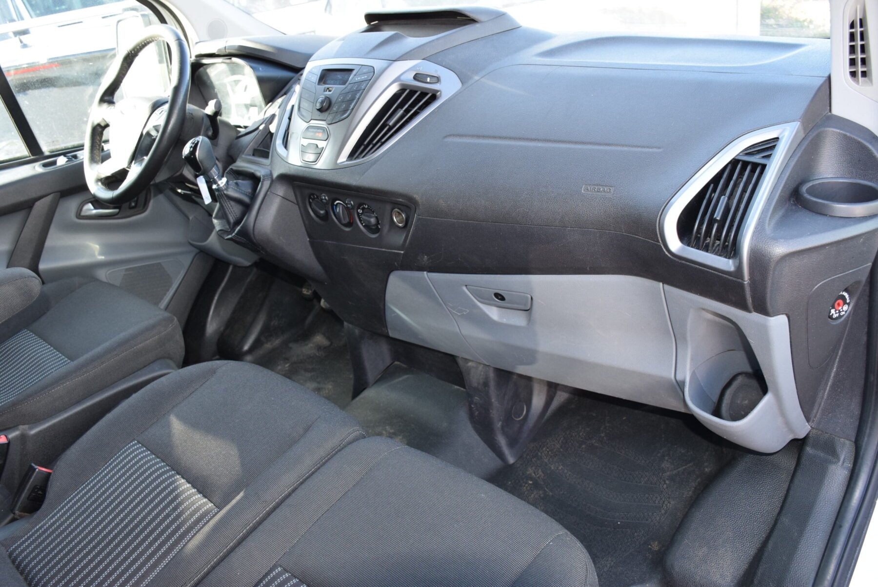 FORD Transit Custom L2 Kombi 2.0TDci 130