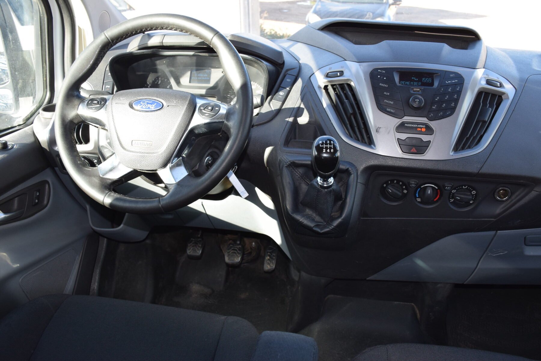 FORD Transit Custom L2 Kombi 2.0TDci 130