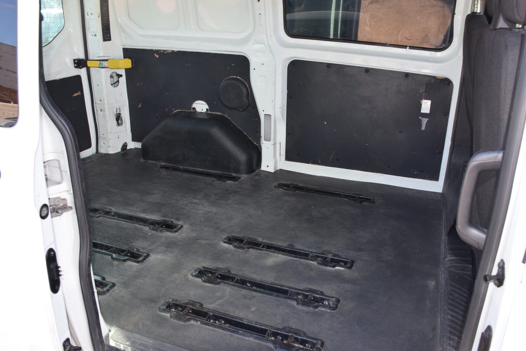 FORD Transit Custom L2 Kombi 2.0TDci 130