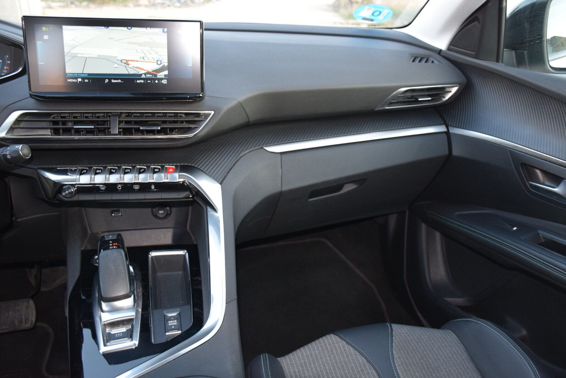 PEUGEOT 3008 HYBRID 225 eEAT8 