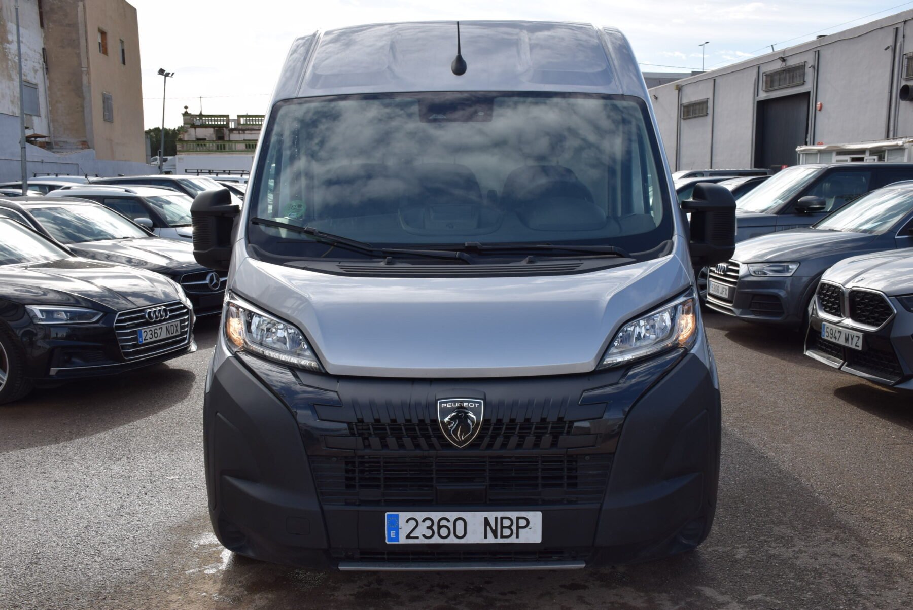 PEUGEOT Boxer Furgon L3H2 140