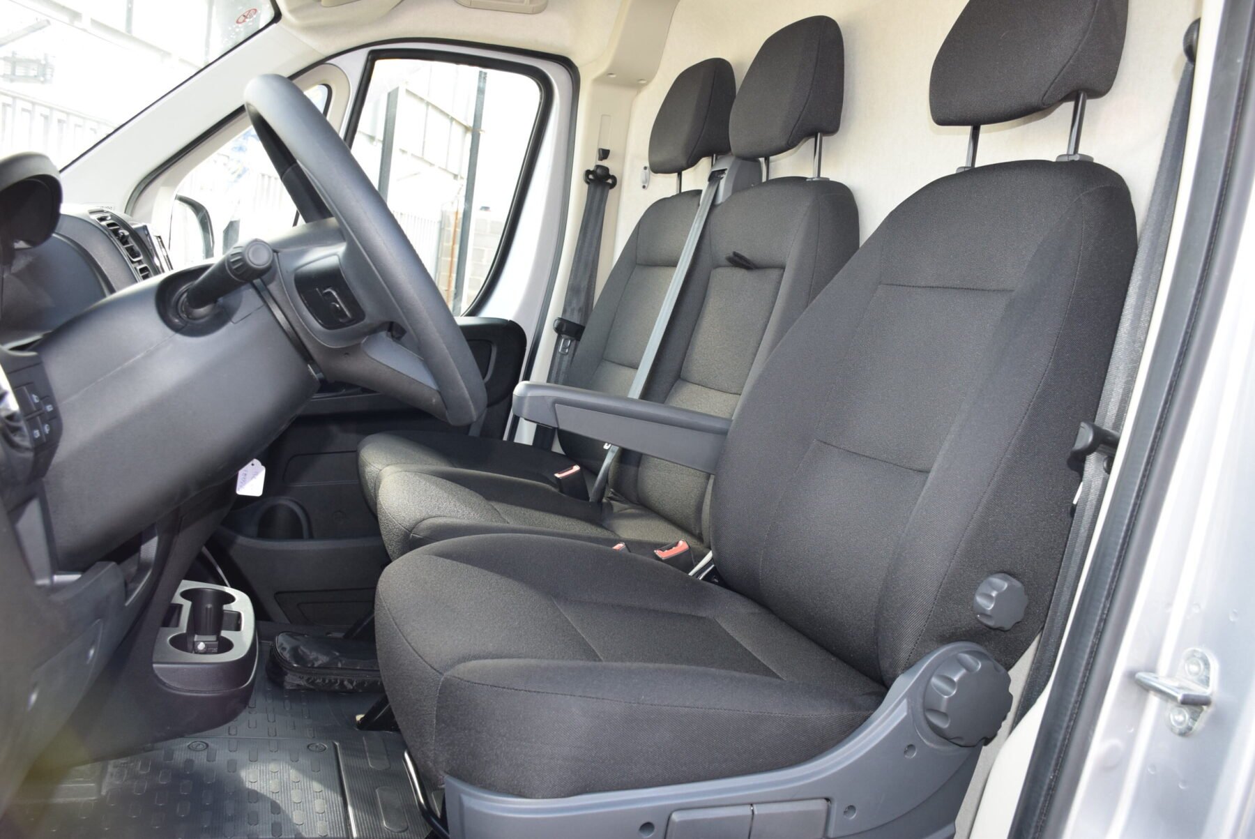 PEUGEOT Boxer Furgon L3H2 140