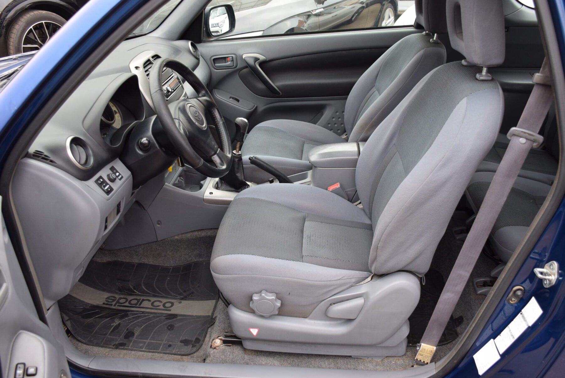 TOYOTA Rav4 2.0VVTi 4x4