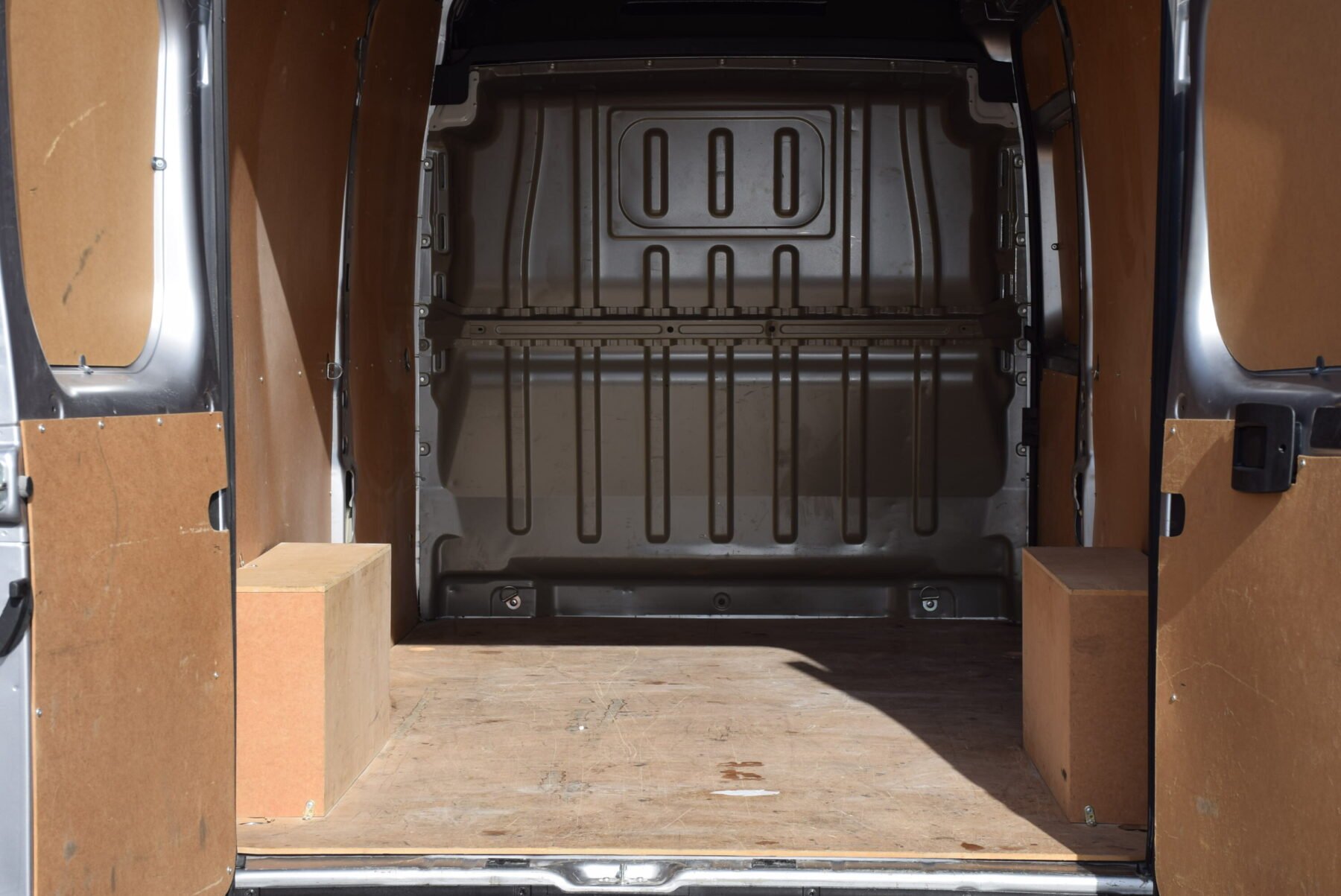 PEUGEOT Boxer Furgon L3H2 140