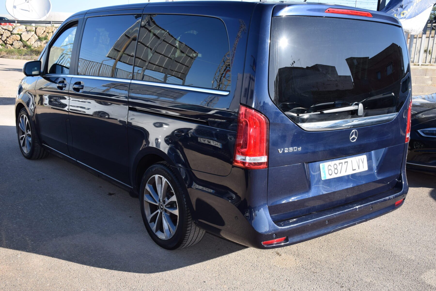 MERCEDES-BENZ Clase V V250d Avantgarde Largo