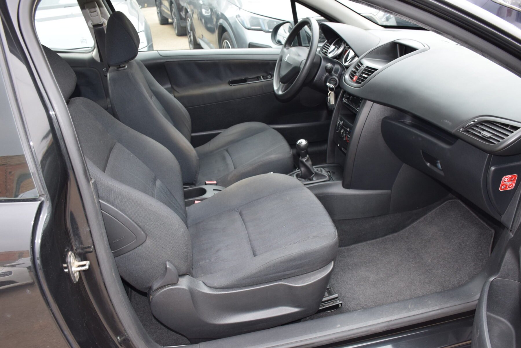 PEUGEOT 207 1.4 Urban