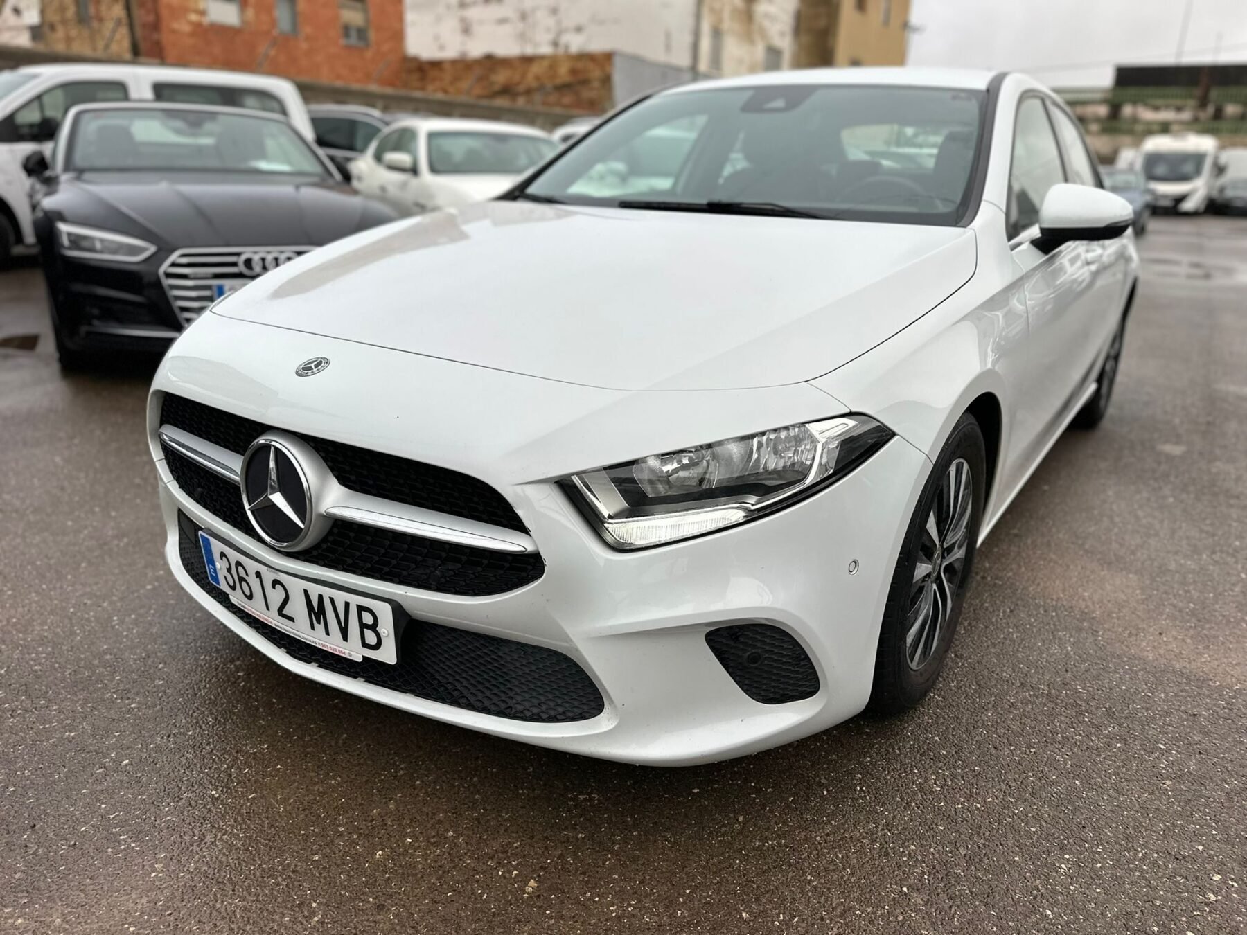 MERCEDES-BENZ Clase A A 180d Sedan