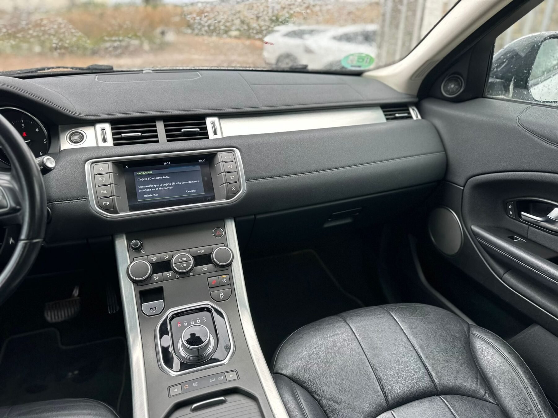 LAND-ROVER RANGE ROVER EVOQUE 2.0L TD4 4x4 SE 150