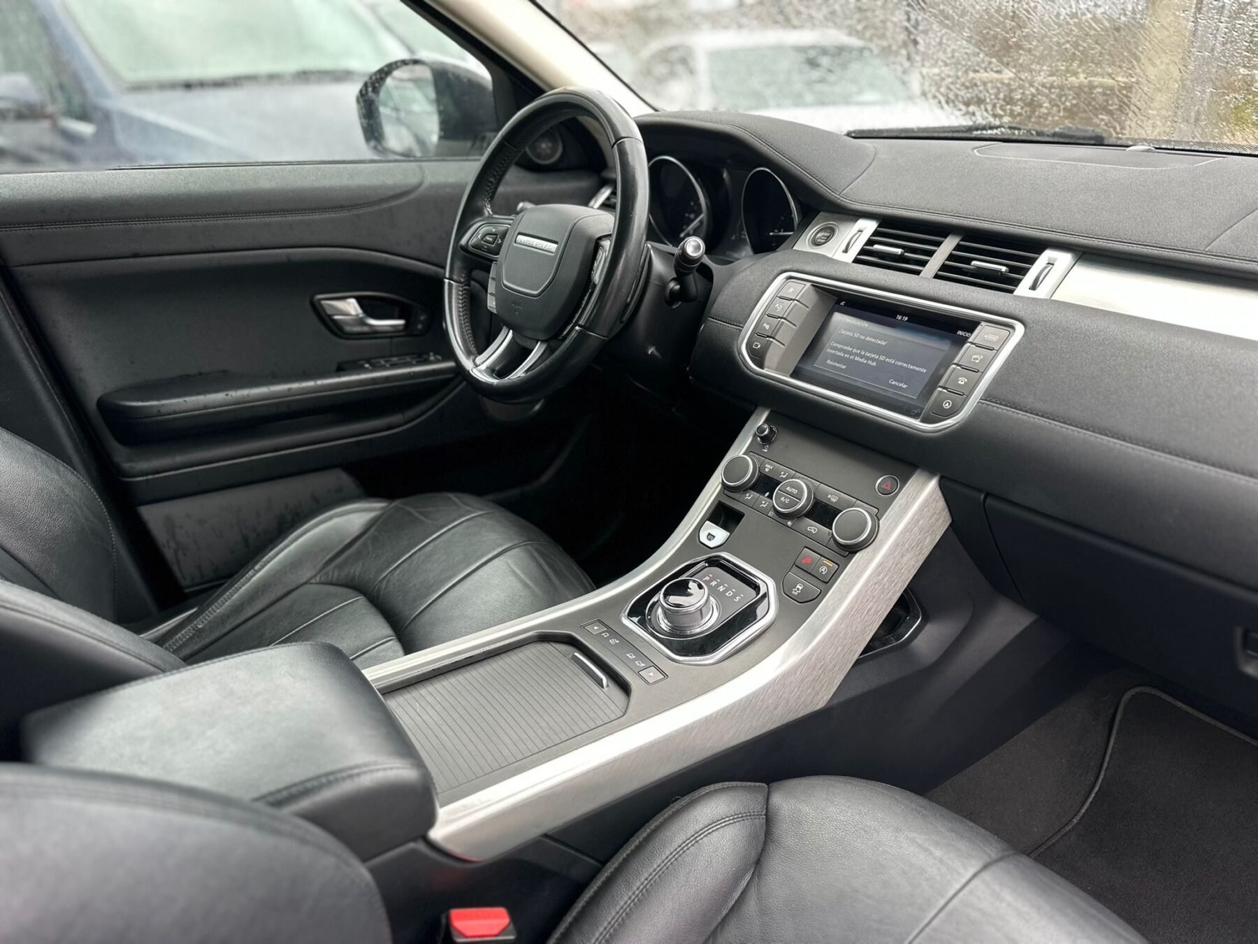 LAND-ROVER RANGE ROVER EVOQUE 2.0L TD4 4x4 SE 150