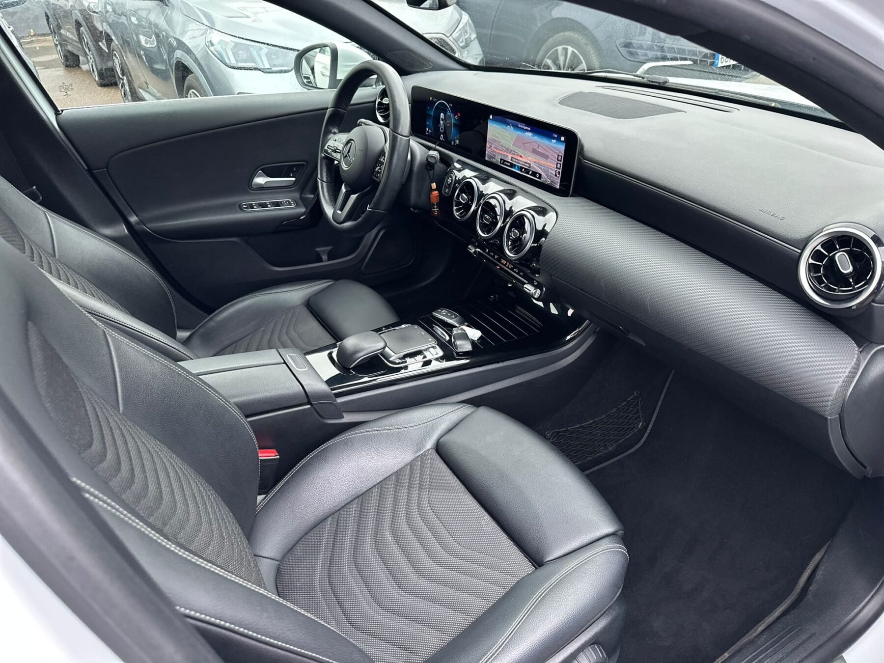 MERCEDES-BENZ Clase A A 180d Sedan