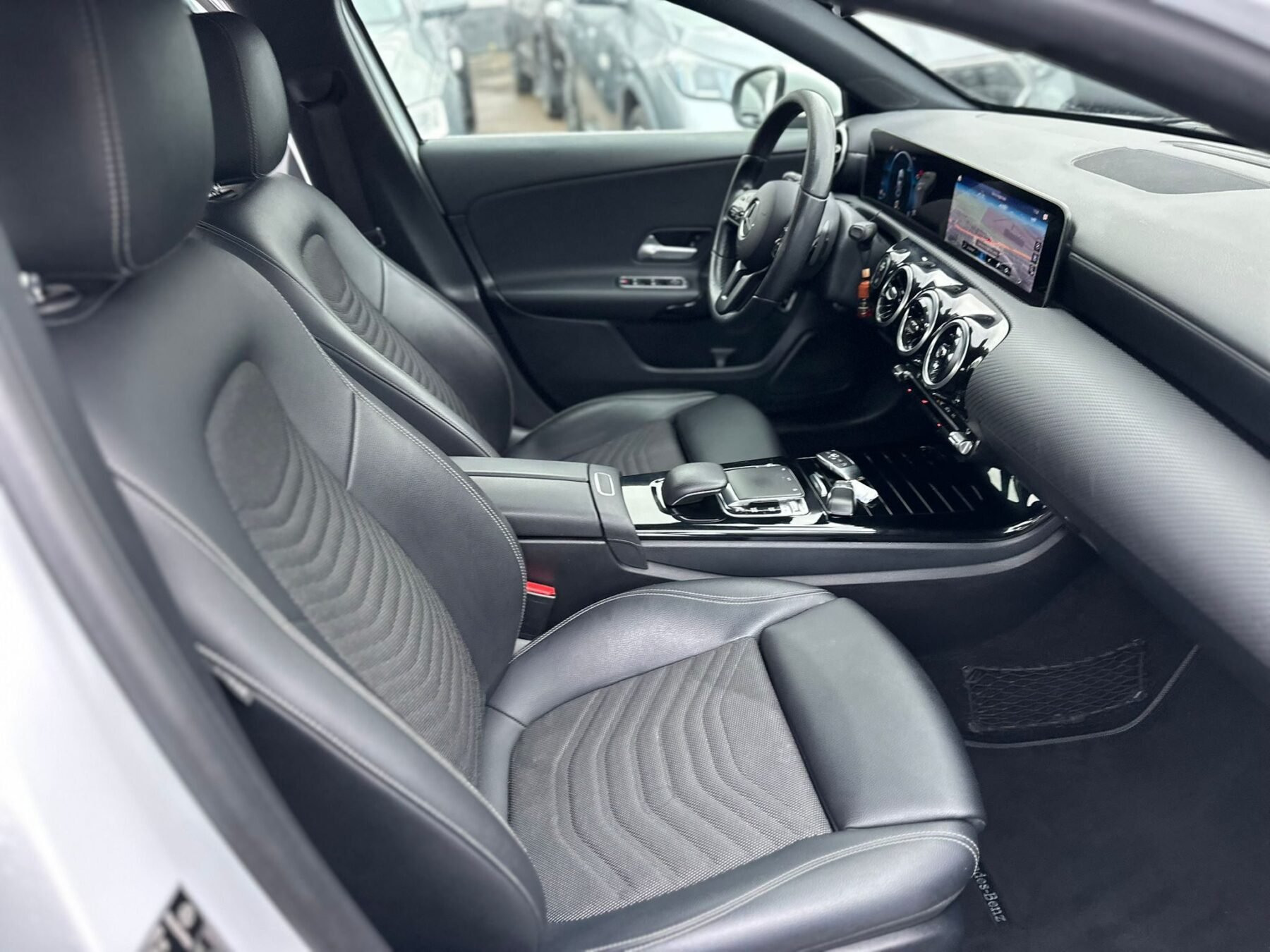 MERCEDES-BENZ Clase A A 180d Sedan