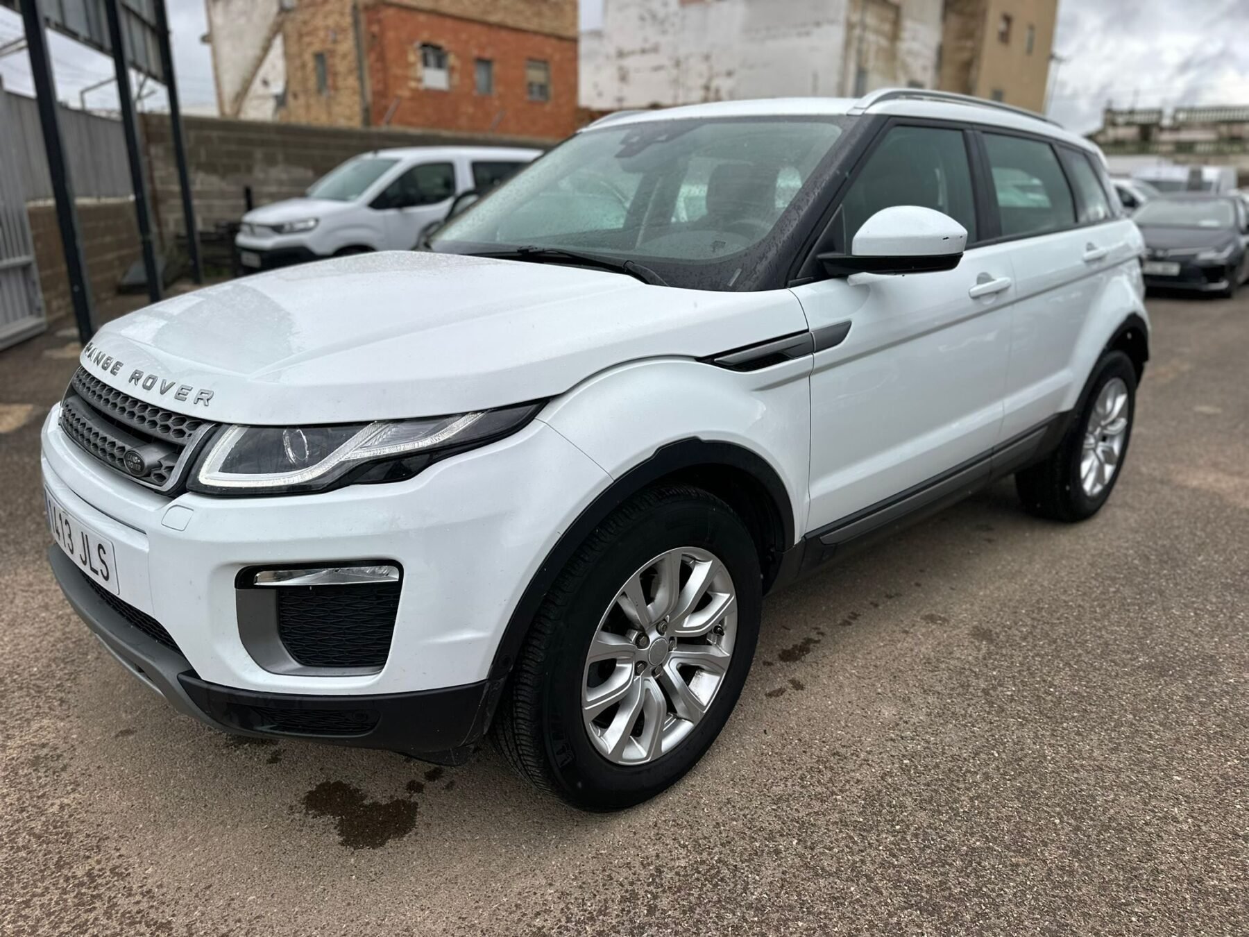 LAND-ROVER RANGE ROVER EVOQUE 2.0L TD4 4x4 SE 150