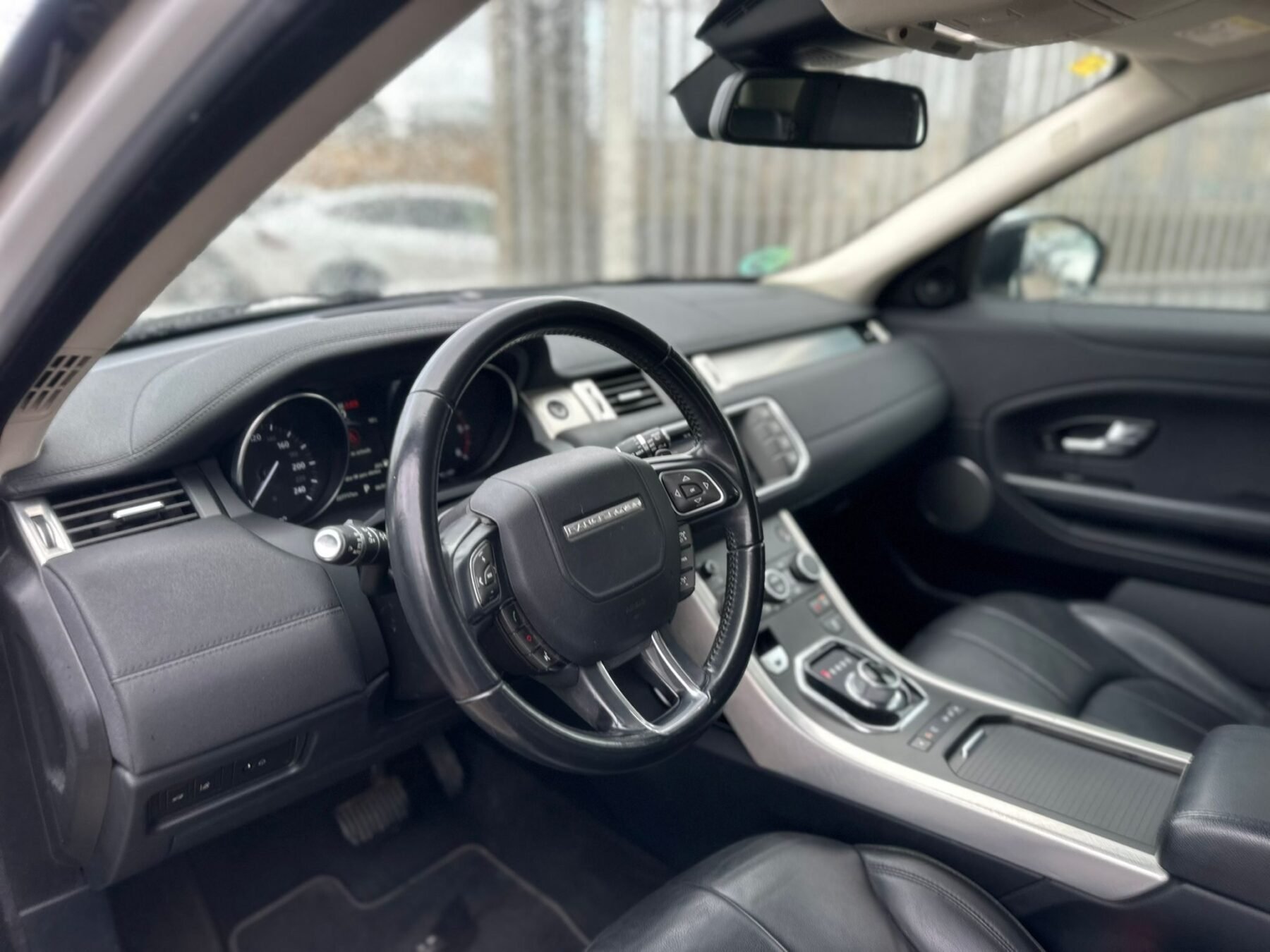 LAND-ROVER RANGE ROVER EVOQUE 2.0L TD4 4x4 SE 150