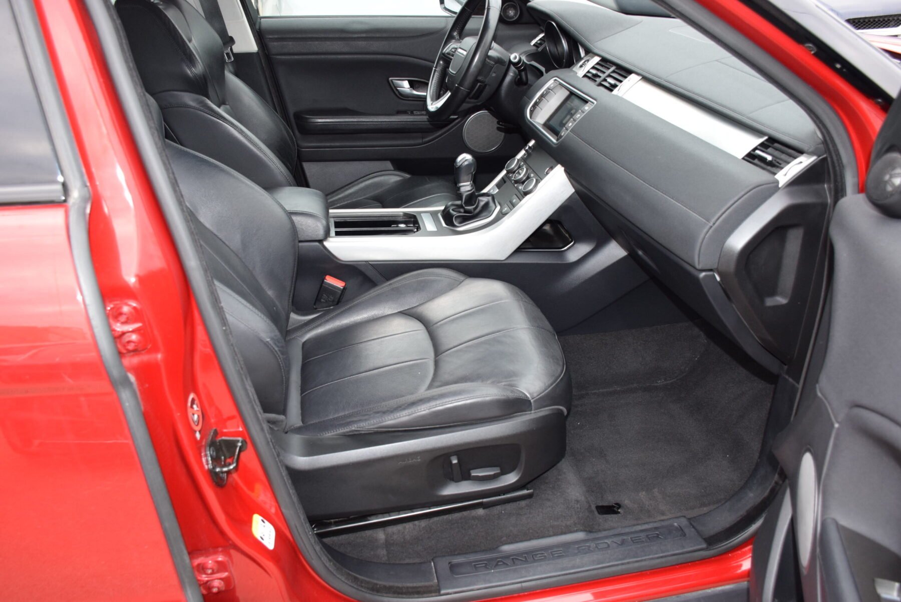 LAND-ROVER RANGE ROVER EVOQUE 2.0L TD4 SE 150